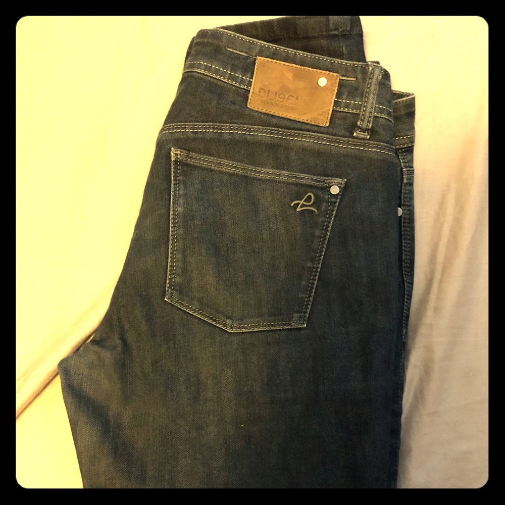 DL1961 dark blue straight cut jeans